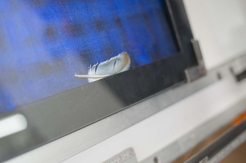 Presentación de uno de los marcos en una obra de arte